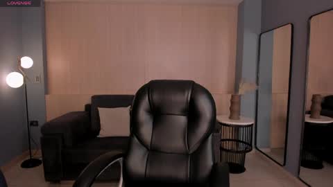 Lexie  online show from March 24, 6:24 pm