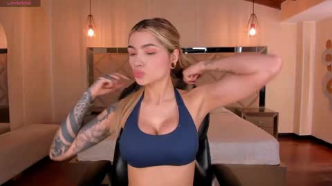 Lexie  online show from April 21, 7:28 pm