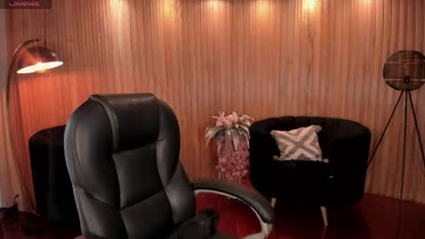 Snapshot of lexiewayne chatting on May 29, 7:23 pm Lexie online show from May 29, 7:23 pm