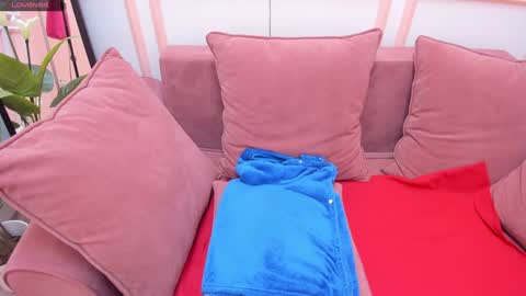 Snapshot of lexihoward chatting on January 28, 10:12 am Lexi online show from January 28, 10:12 am