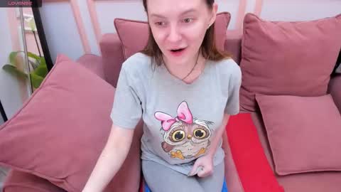 Snapshot of lexihoward chatting on October 3, 6:43 am Lexi online show from October 3, 6:43 am