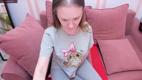 Snapshot of lexihoward chatting on October 15, 7:08 am Lexi online show from October 15, 7:08 am