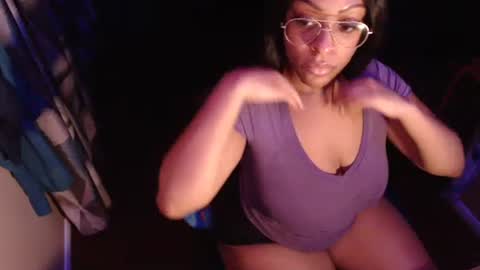 Snapshot of lexijaynex chatting on December 31, 9:42 am LEXIJAYNE online show from December 31, 9:42 am