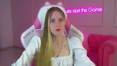 Lexi online show from November 18, 6:18 am