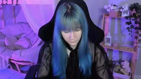 Snapshot of lexiwenford chatting on October 1, 3:45 am Lexi Wenford NO NUDE GODDESS online show from October 1, 3:45 am