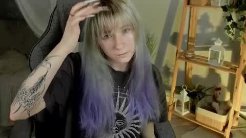 Snapshot of lexiwenford chatting on November 5, 2:44 am Lexi Wenford NO NUDE GODDESS online show from November 5, 2:44 am