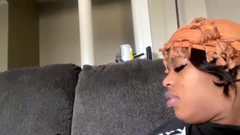 Snapshot of lexxiibo chatting on February 7, 4:14 pm lexxiibo online show from February 7, 4:14 pm