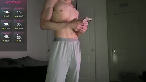 Snapshot of lexxxcazzo chatting on October 7, 8:00 am Dromaeosaurex online show from October 7, 8:00 am