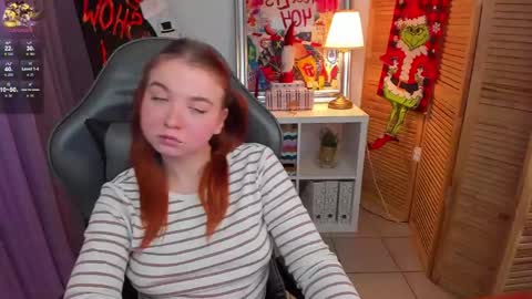 Snapshot of lexxxyone chatting on December 11, 12:23 pm lexxxyone online show from December 11, 12:23 pm