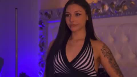 LexyBanks online show from February 5, 7:57 am
