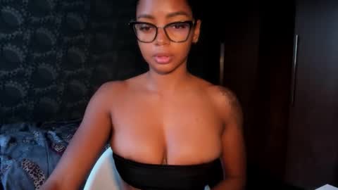 LEXY - Independent account online show from October 14, 12:50 pm