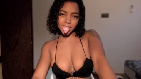 LEXY - Independent account online show from December 18, 2:23 pm