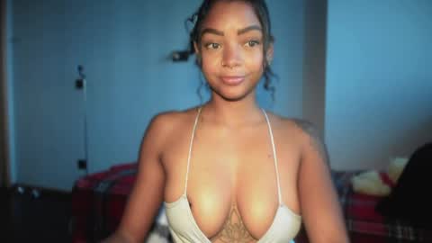 LEXY - Independent account online show from April 22, 10:17 am