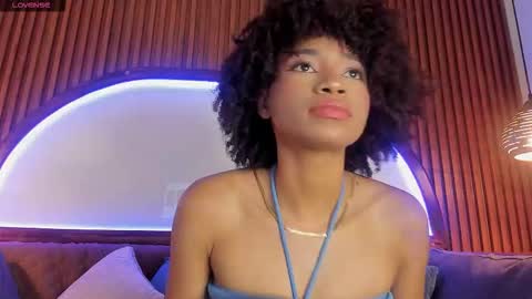 lexyskye online show from October 24, 11:50 am