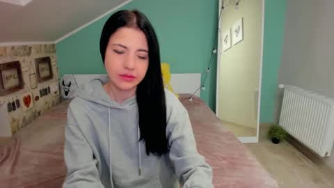 lexyswett online show from February 9, 7:30 pm