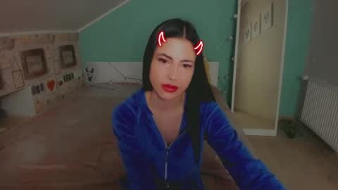 lexyswett online show from February 26, 8:22 pm