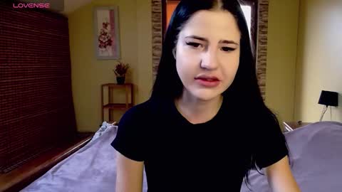 lexyswett online show from October 11, 7:40 am