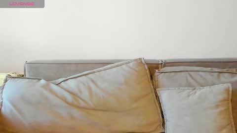 lexyswett online show from October 20, 7:20 am