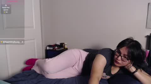 Snapshot of lexyvalentine chatting on February 23, 8:28 pm Mai online show from February 23, 8:28 pm