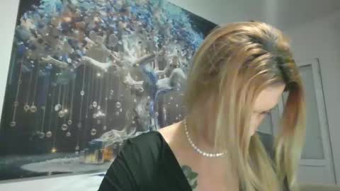 Leya online show from January 22, 6:41 pm