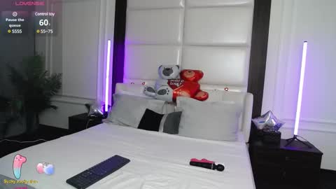 Leya online show from February 15, 10:31 pm