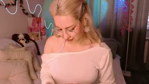 Lily online show from July 3, 3:13 am