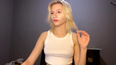 Leya online show from November 29, 7:17 pm