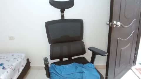 leydy_day online show from February 27, 10:10 pm