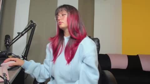 Leydy  online show from April 17, 1:30 am