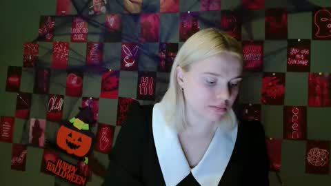 Leyla online show from October 2, 6:31 am