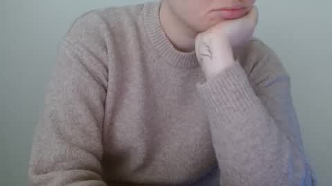 Leyla online show from April 25, 6:16 am