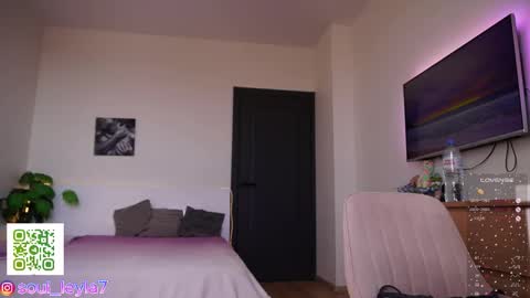 Leyla ly Ill be here Tuesday Thursday Friday Saturday Sunday online show from March 30, 2:12 am