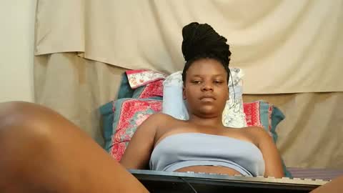 leylacuty13 online show from March 13, 6:53 am