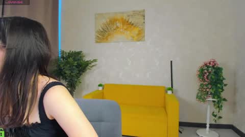 leylamirage online show from March 30, 12:17 pm