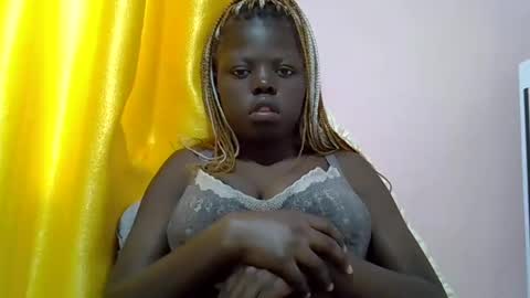 laylani69 online show from February 28, 10:20 am