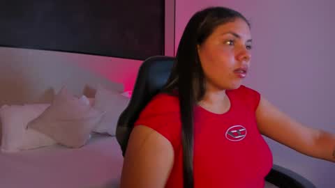 L E Y R E  online show from January 14, 3:28 pm