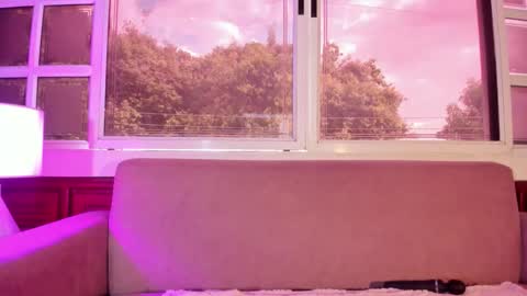 Snapshot of lezy_ chatting on September 10, 7:47 pm LEZY online show from September 10, 7:47 pm