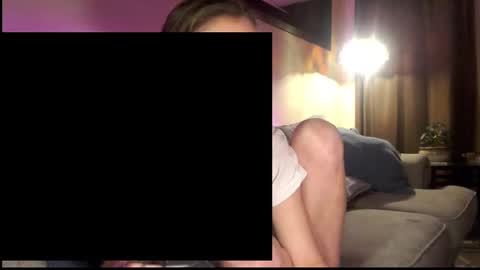 Snapshot of lezzrene chatting on December 2, 8:41 am Hornystonerchick online show from December 2, 8:41 am