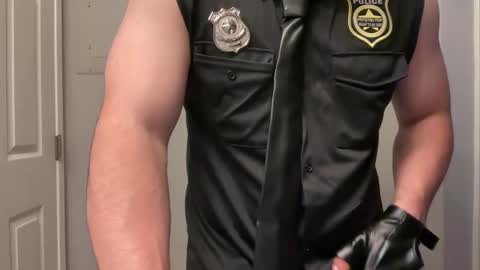 lhotboyl online show from November 3, 6:31 pm