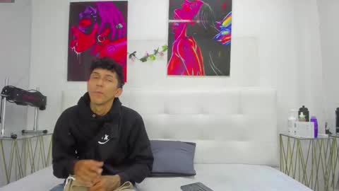 lia78couple online show from March 30, 8:32 pm