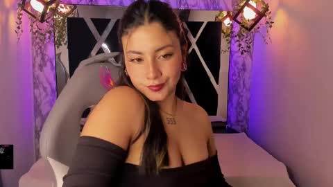 Snapshot of lia_14_ chatting on January 2, 11:09 am Lia online show from January 2, 11:09 am