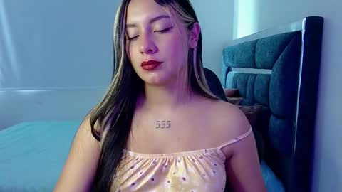 Snapshot of lia_14_ chatting on October 19, 2:50 pm Lia online show from October 19, 2:50 pm