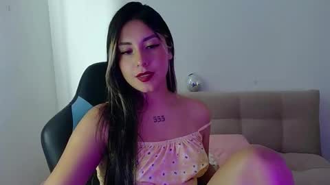 Lia  online show from February 19, 7:32 pm