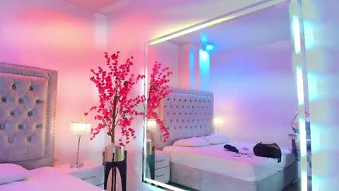 Lia  online show from April 22, 4:04 am