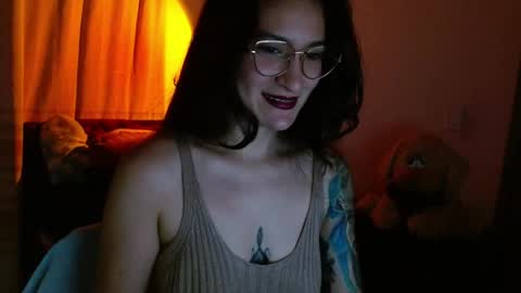 Snapshot of lia_ana_ chatting on May 13, 6:22 am liliana online show from May 13, 6:22 am