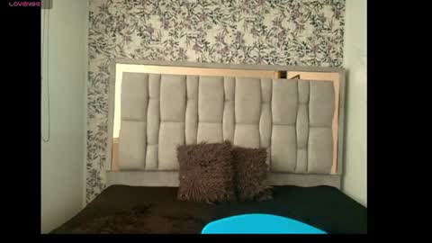 Snapshot of lia_blake_ chatting on August 6, 5:59 pm LIA online show from August 6, 5:59 pm