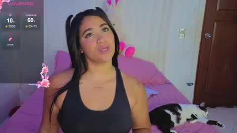 Snapshot of lia_carterr chatting on May 1, 9:19 pm LIA online show from May 1, 9:19 pm
