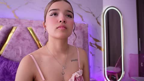 lia_collinsx online show from January 7, 9:06 pm