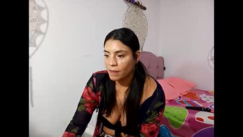 Snapshot of lia_hottie chatting on May 11, 8:39 pm Lia online show from May 11, 8:39 pm