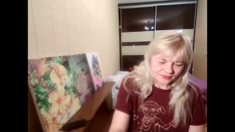 lia independent model online show from December 8, 10:03 pm